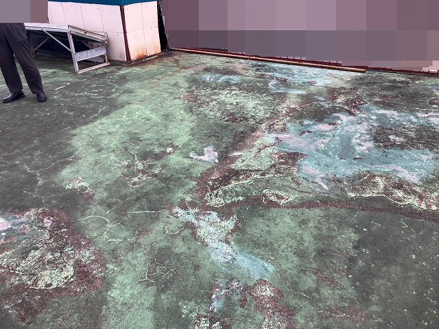 甲府市で防水メンテナンス前の屋上防水