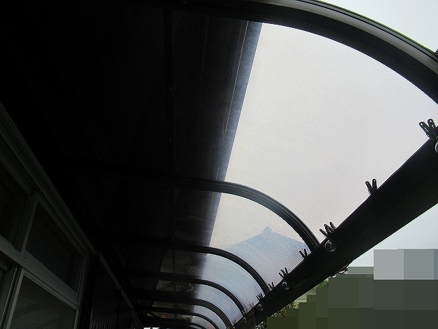 西八代郡市川三郷町でアクリル板（アクリルボード）のテラス屋根