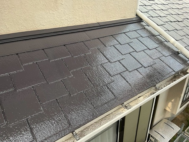 下屋根塗装後の艶