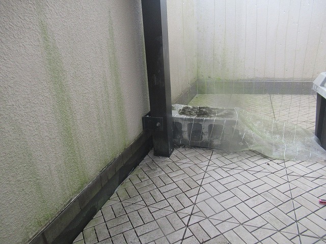 西八代郡市川三郷町で外壁の高圧洗浄のビフォーアフター