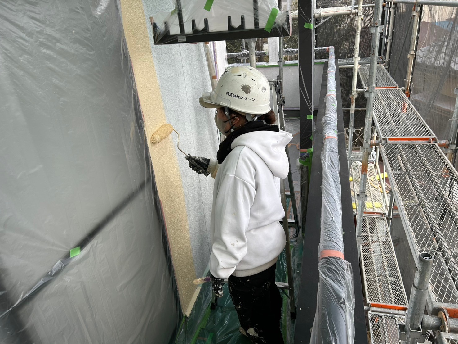 甲府市　施工事例　上塗り