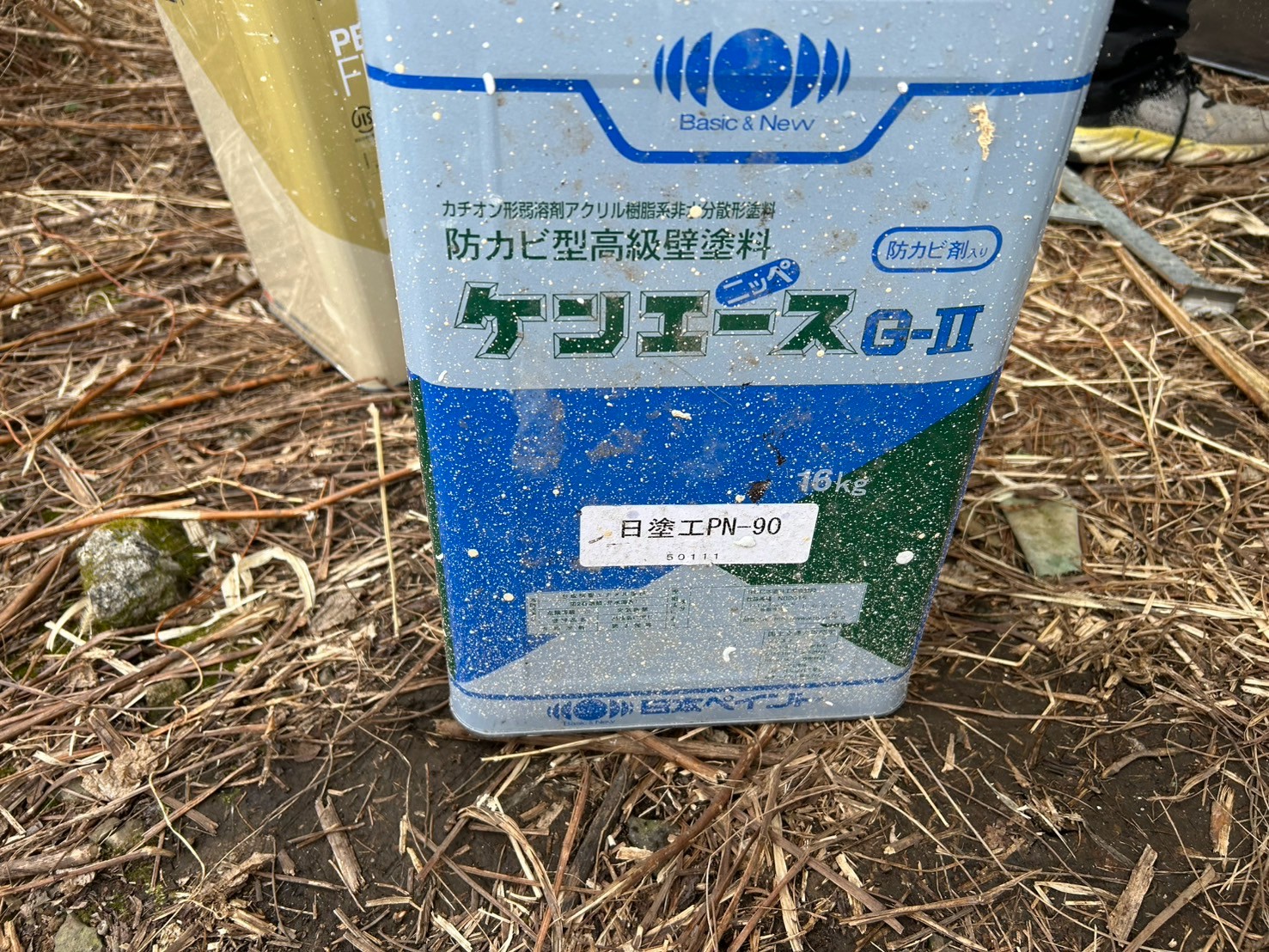 甲府市　施工事例　軒天井塗装　塗料