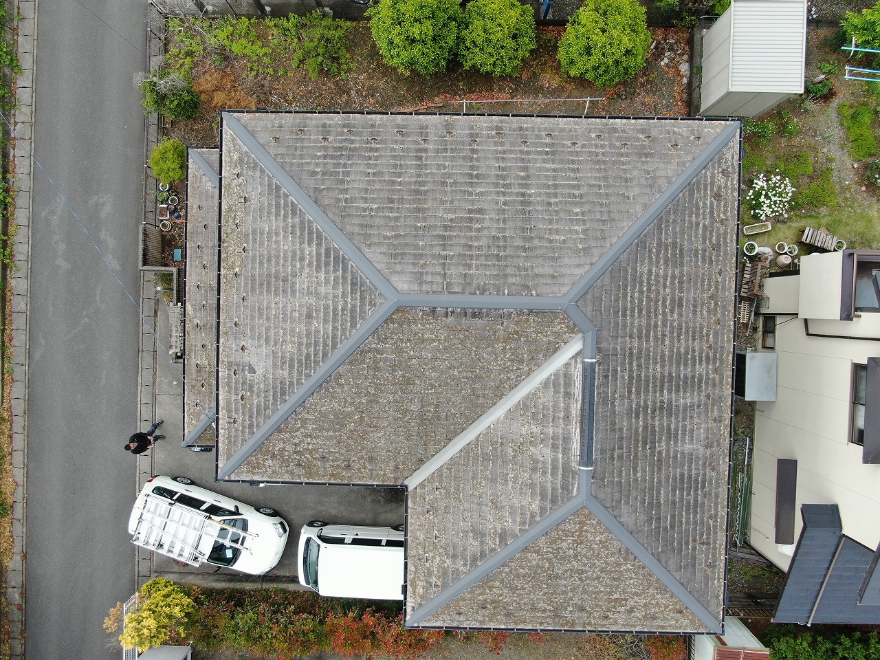 韮崎市　屋根　塗膜劣化　塗装時期　工事前