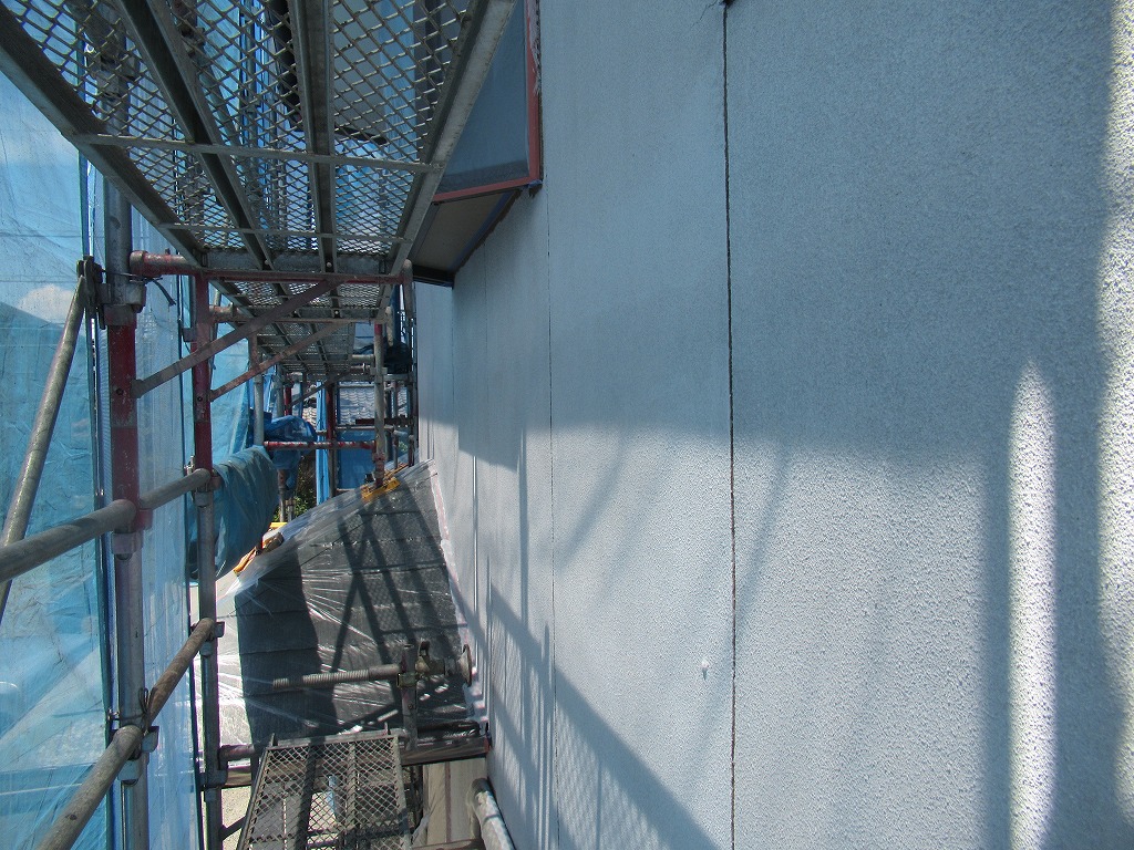 外壁塗装　下塗り韮崎市