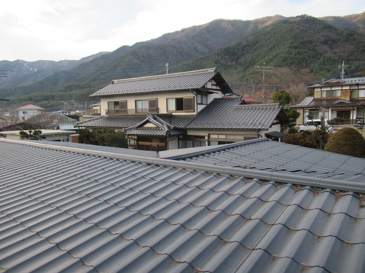 富士河口湖　屋根塗装