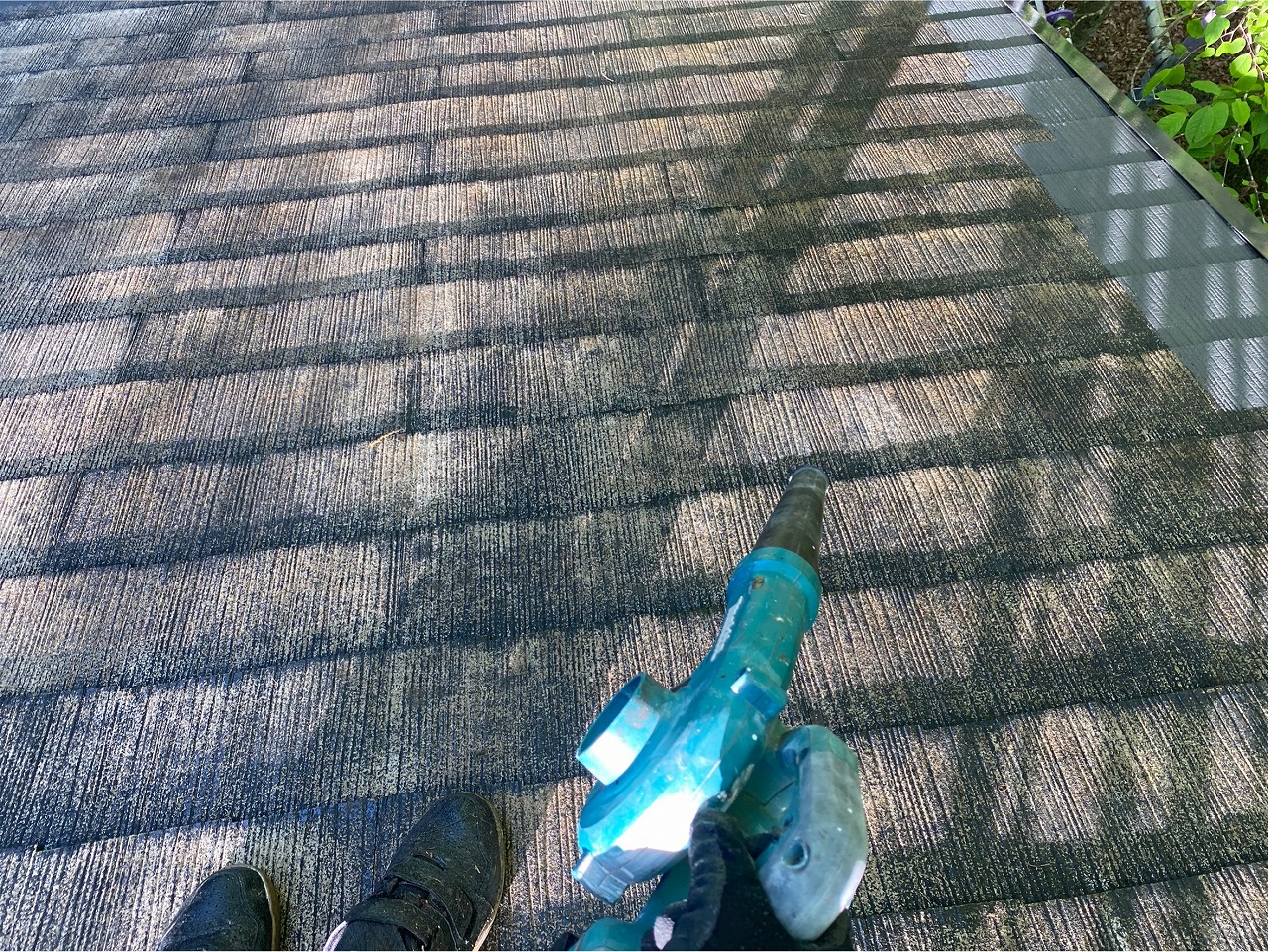 北杜市　屋根塗装　ブロアー